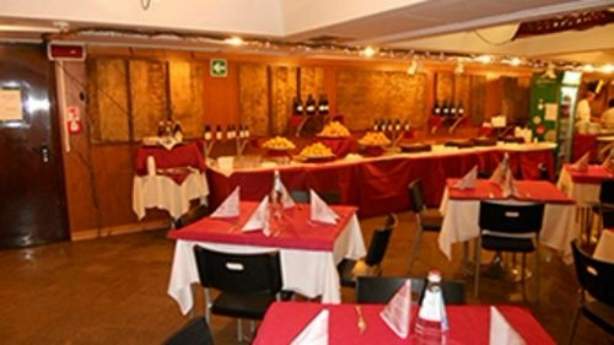 Residence Il Vigo Di Marilleva Kültér fotó